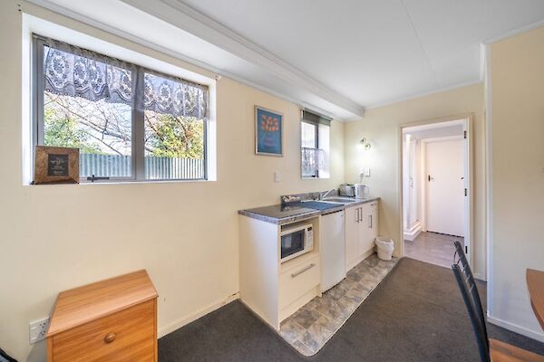 Ascot, 1 bedroom, $500 pw